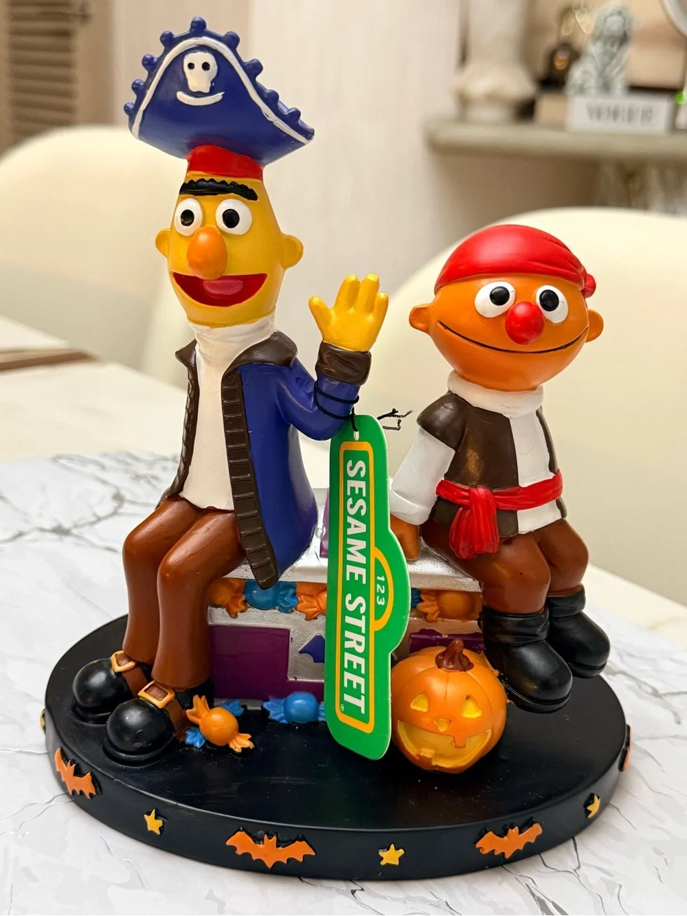 Sesame Street Pirate Bert Ernie Pumpkin Halloween Figurine Jack-O—Lantern Decor